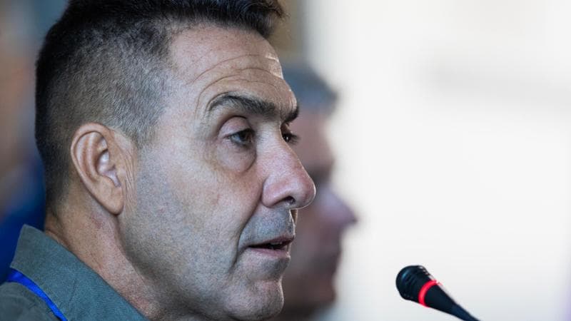 Sondaggi politici: Vannacci cala di un punto, bene FdI e Pd